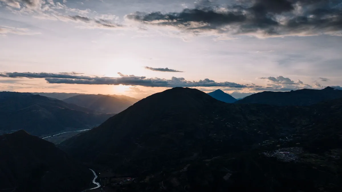 Explainer: Why Valley Temperatures Drop Faster After Sunset